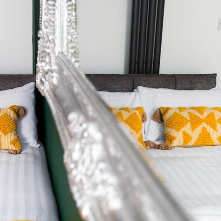 Snuggle Cove Apartments By Bella Vita Stays Liverpool Buitenkant foto