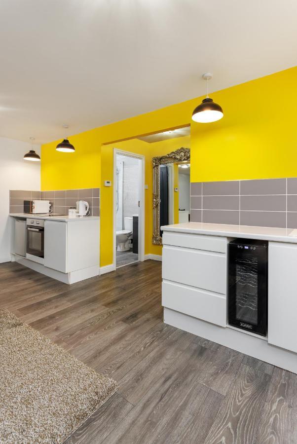 Snuggle Cove Apartments By Bella Vita Stays Liverpool Buitenkant foto